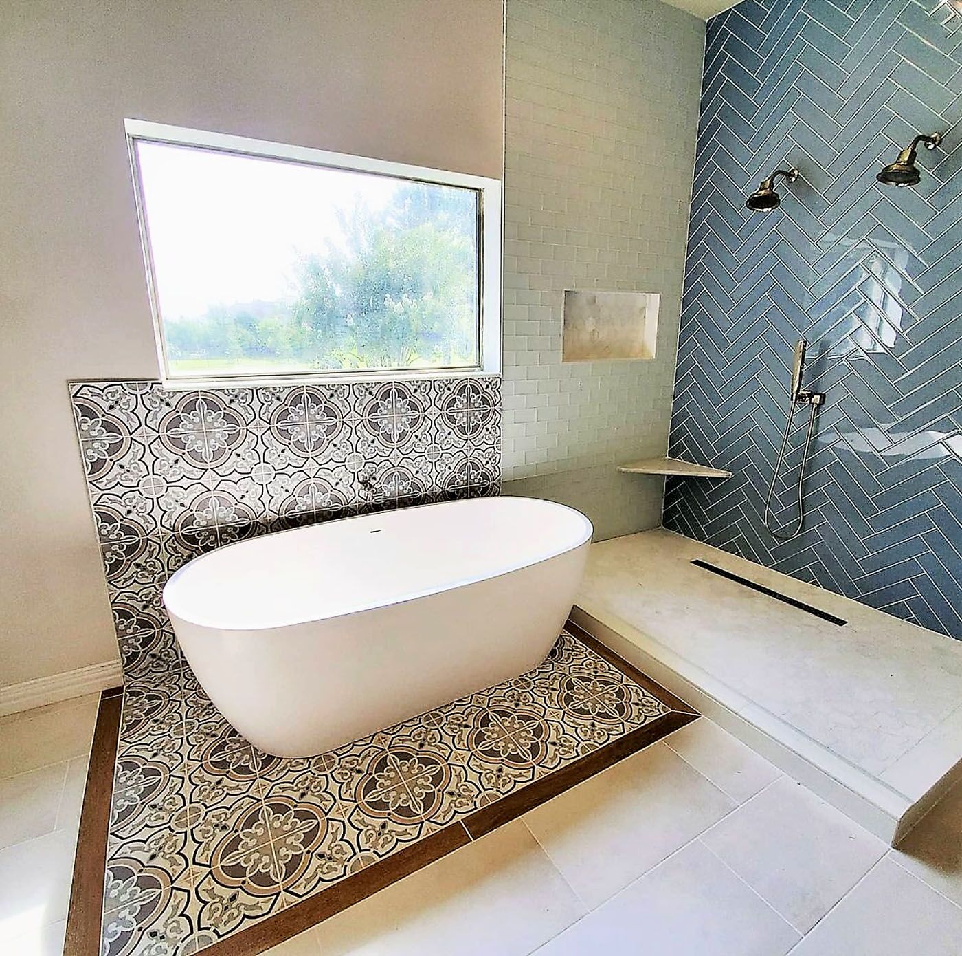 A bathroom newly renovated by the experts at Footprints Bath and Tile Lawrenceville / Sugar Hill.